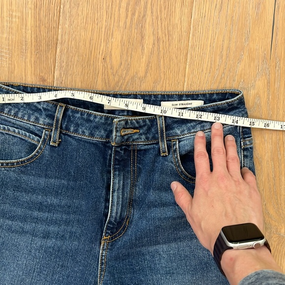 Guess Slim Straight High Rise 28 NWOT - Picture 5 of 9